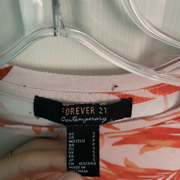 FOREVER 21 cropped shirt - Picture 2 of 2